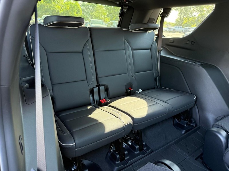 Chevrolet Tahoe Vehicle Full-screen Gallery Image 6