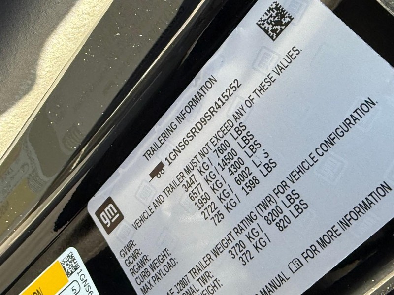 Chevrolet Tahoe Vehicle Full-screen Gallery Image 21