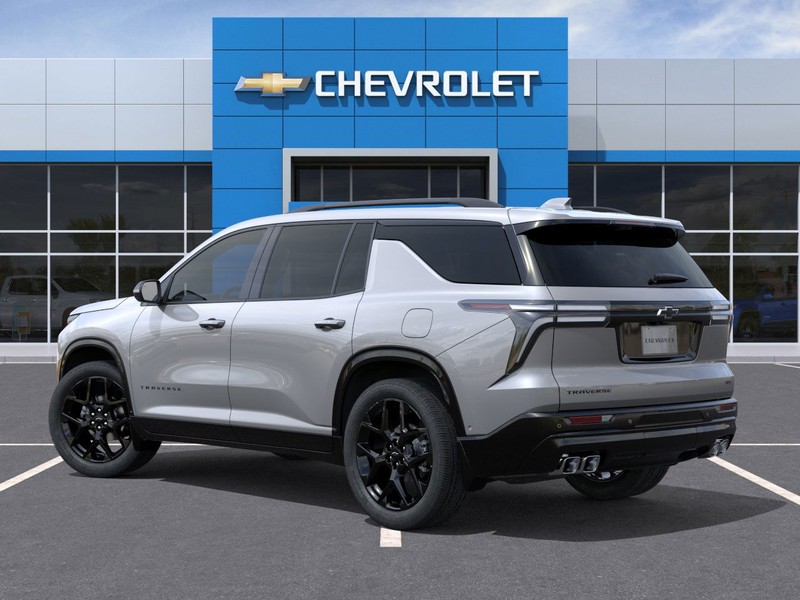 Chevrolet Traverse Vehicle Full-screen Gallery Image 3