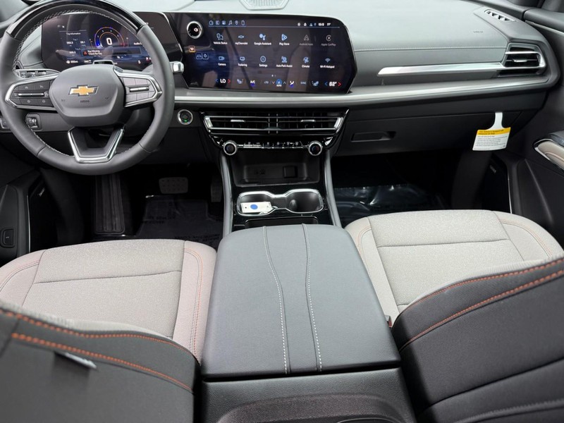 Chevrolet Traverse Vehicle Full-screen Gallery Image 7