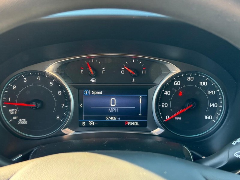 Chevrolet Equinox Vehicle Full-screen Gallery Image 21