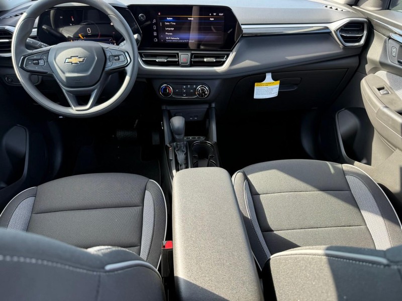 Chevrolet TrailBlazer Vehicle Full-screen Gallery Image 7
