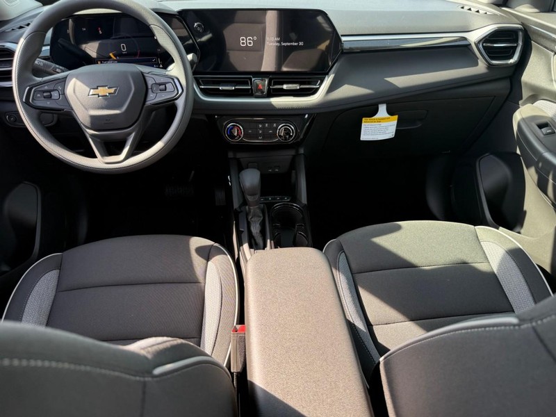 Chevrolet TrailBlazer Vehicle Full-screen Gallery Image 6