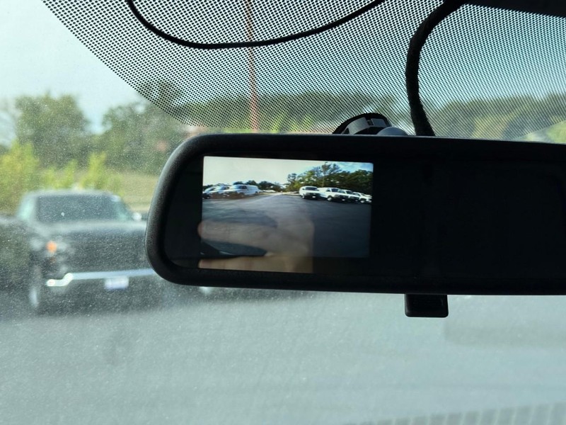 Chevrolet Express Cargo Van Vehicle Full-screen Gallery Image 9