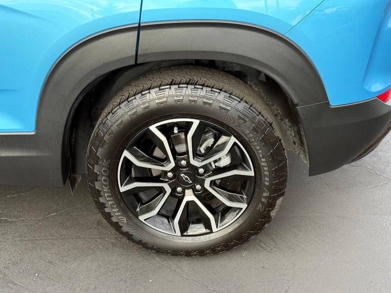 Chevrolet Trailblazer Vehicle Full-screen Gallery Image 4