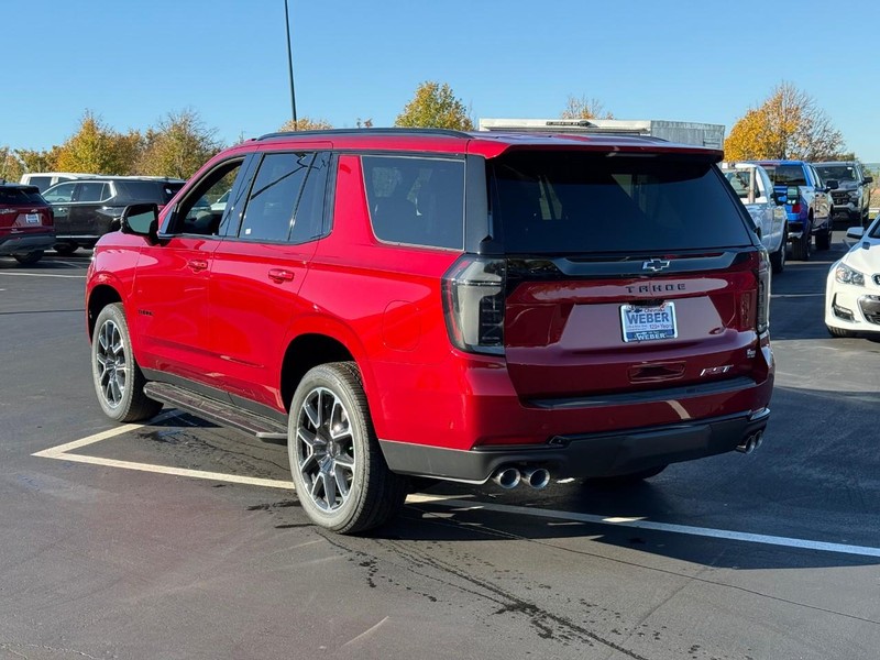 Chevrolet Tahoe Vehicle Full-screen Gallery Image 3