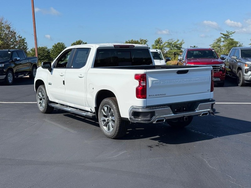 Chevrolet Silverado 1500 Vehicle Full-screen Gallery Image 3