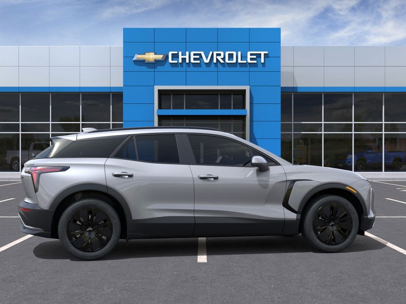 Chevrolet Blazer EV Vehicle Full-screen Gallery Image 5