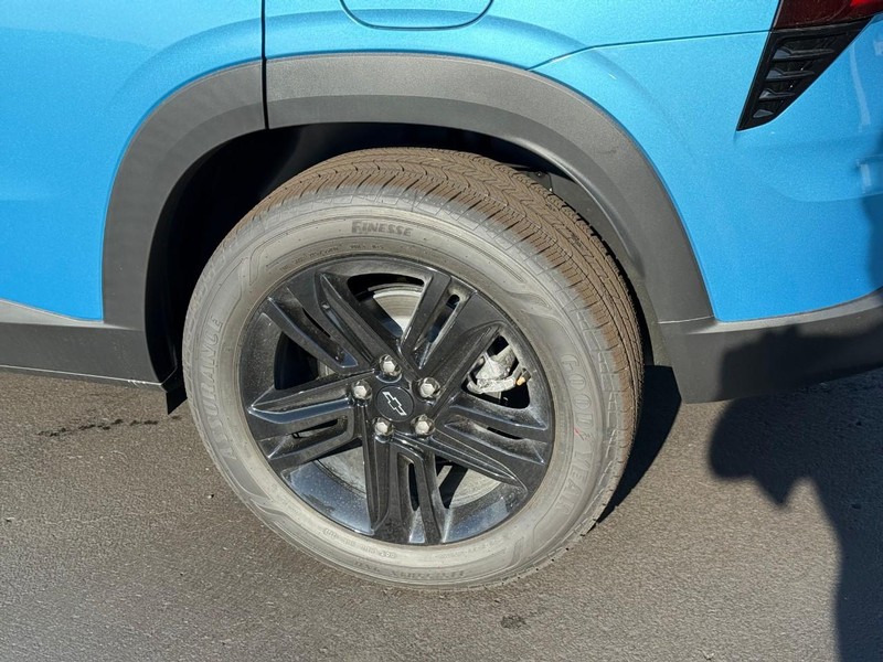 Chevrolet Trax Vehicle Full-screen Gallery Image 4