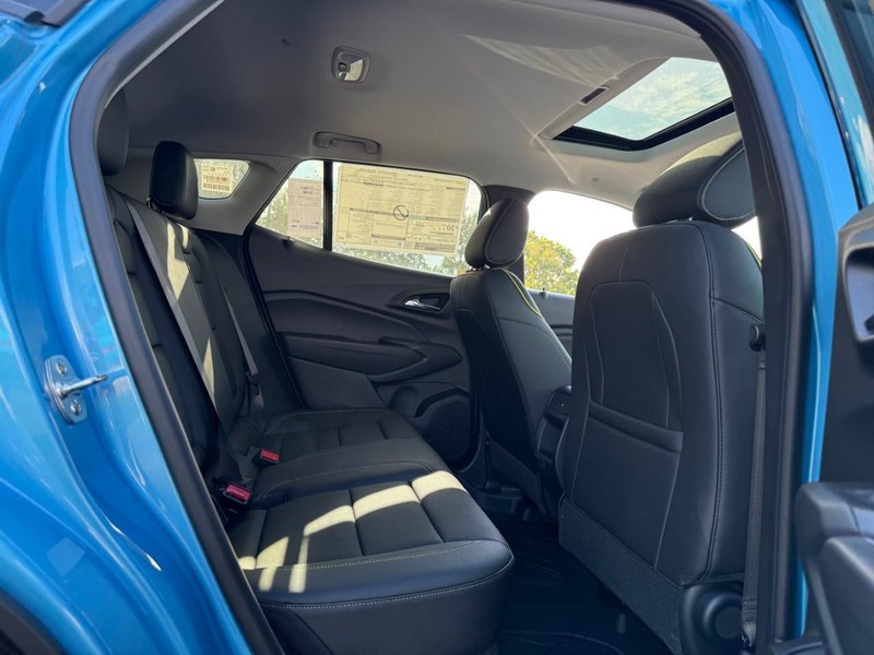 Chevrolet Trax Vehicle Full-screen Gallery Image 6