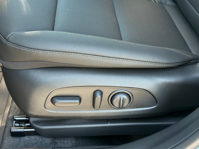 Chevrolet Trax Vehicle Full-screen Gallery Image 13