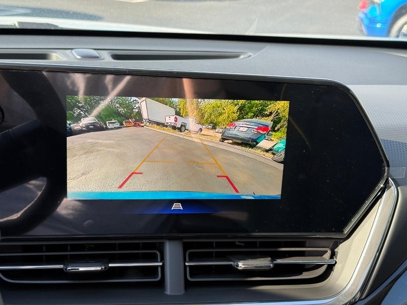 Chevrolet Trax Vehicle Full-screen Gallery Image 18