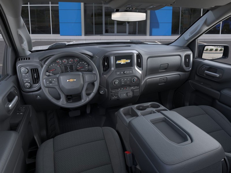 Chevrolet Silverado 2500HD Vehicle Full-screen Gallery Image 15