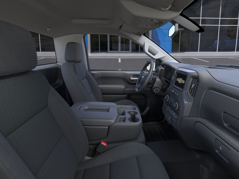 Chevrolet Silverado 2500HD Vehicle Full-screen Gallery Image 17