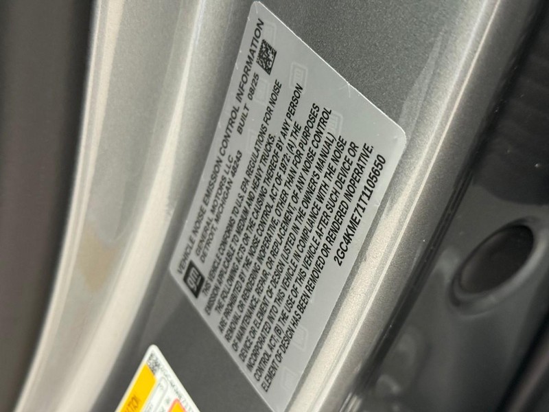 Chevrolet Silverado 2500HD Vehicle Full-screen Gallery Image 8