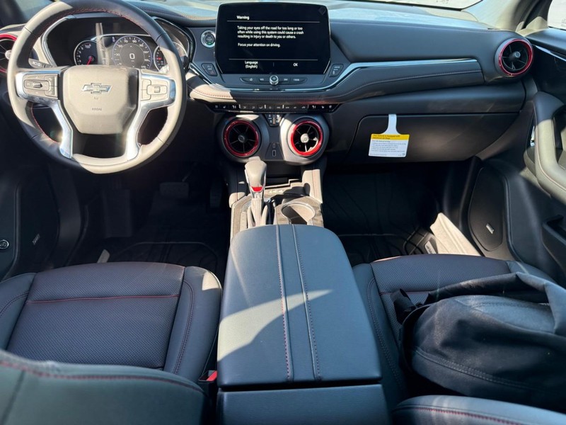 Chevrolet Blazer Vehicle Full-screen Gallery Image 7