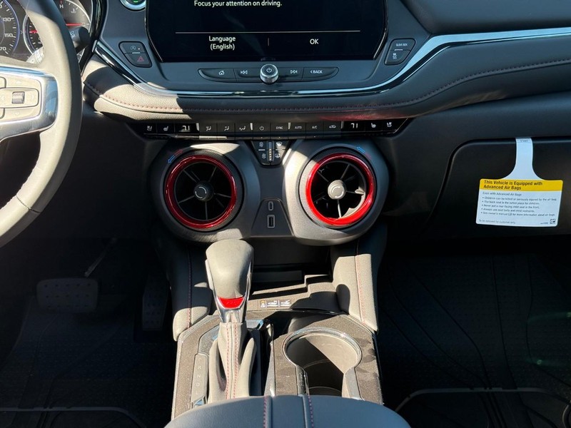 Chevrolet Blazer Vehicle Full-screen Gallery Image 10