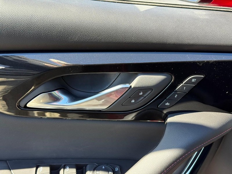 Chevrolet Blazer Vehicle Full-screen Gallery Image 12