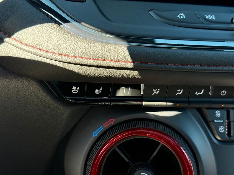 Chevrolet Blazer Vehicle Full-screen Gallery Image 18