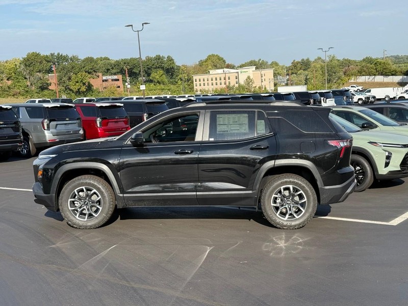 Chevrolet Equinox Vehicle Full-screen Gallery Image 2
