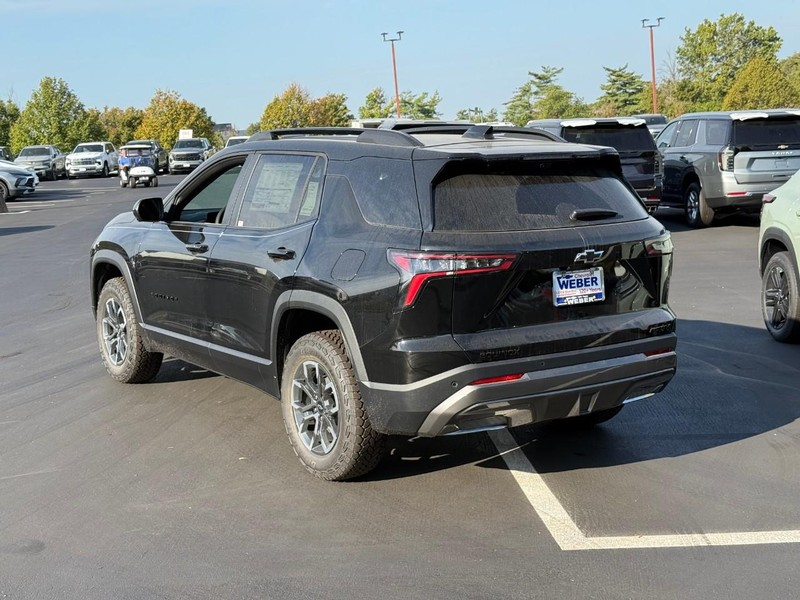 Chevrolet Equinox Vehicle Full-screen Gallery Image 3