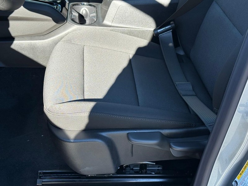 Chevrolet Colorado Vehicle Full-screen Gallery Image 7