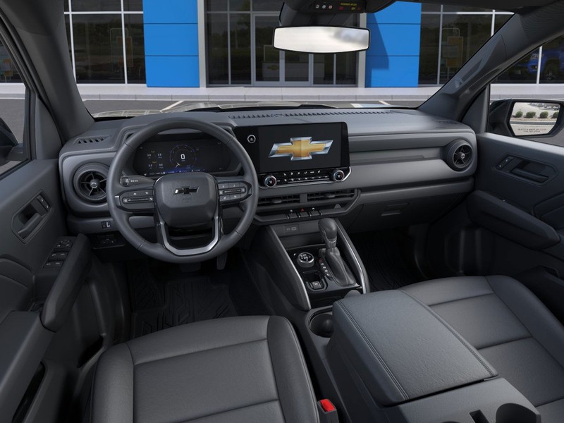 Chevrolet Colorado Vehicle Full-screen Gallery Image 15