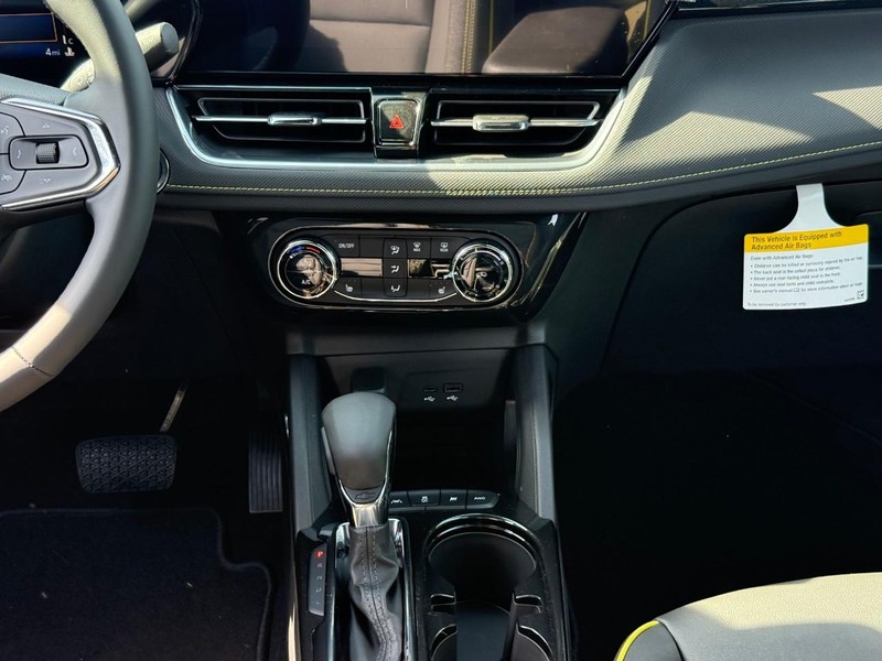 Chevrolet TrailBlazer Vehicle Full-screen Gallery Image 10