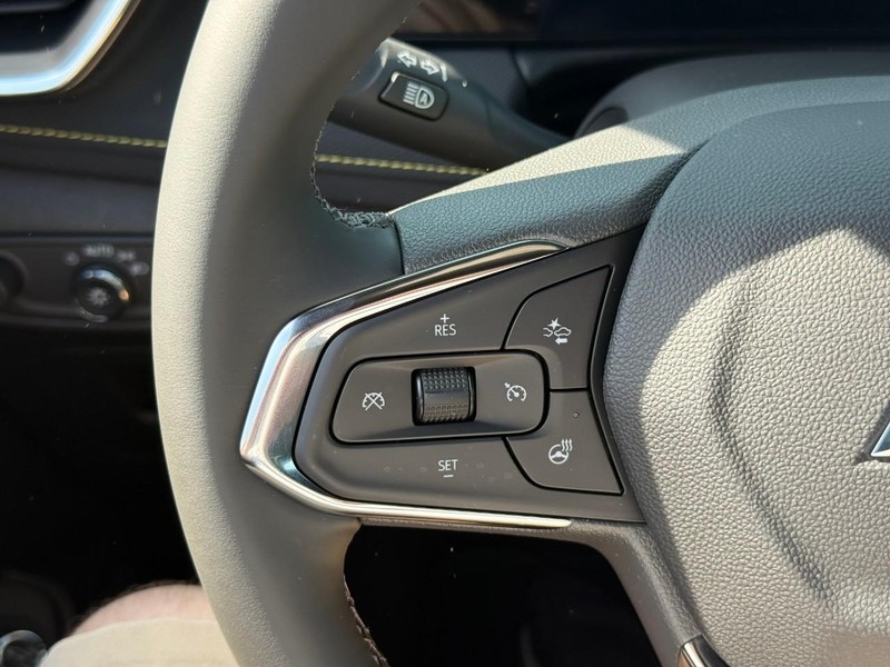 Chevrolet TrailBlazer Vehicle Full-screen Gallery Image 14