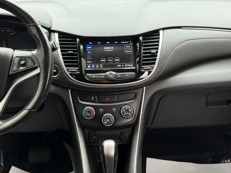 Chevrolet Trax Vehicle Full-screen Gallery Image 13