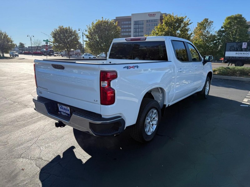 Chevrolet Silverado 1500 Vehicle Full-screen Gallery Image 8