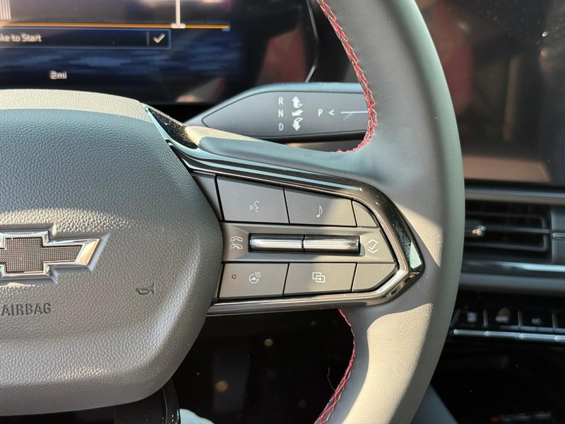 Chevrolet Equinox EV Vehicle Full-screen Gallery Image 13