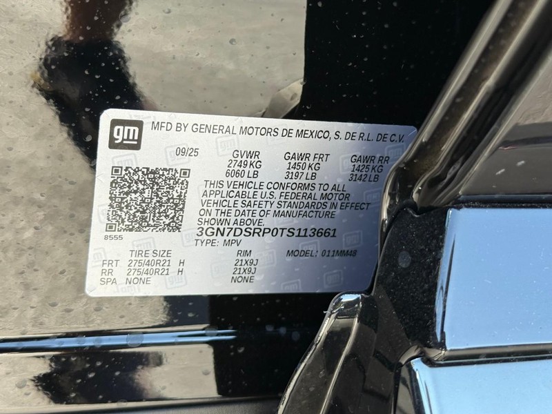 Chevrolet Equinox EV Vehicle Full-screen Gallery Image 15