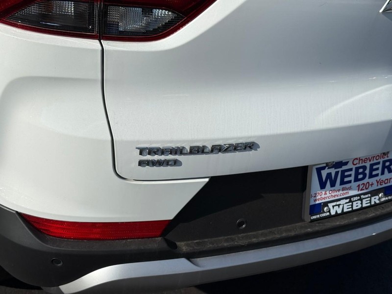 Chevrolet TrailBlazer Vehicle Full-screen Gallery Image 5