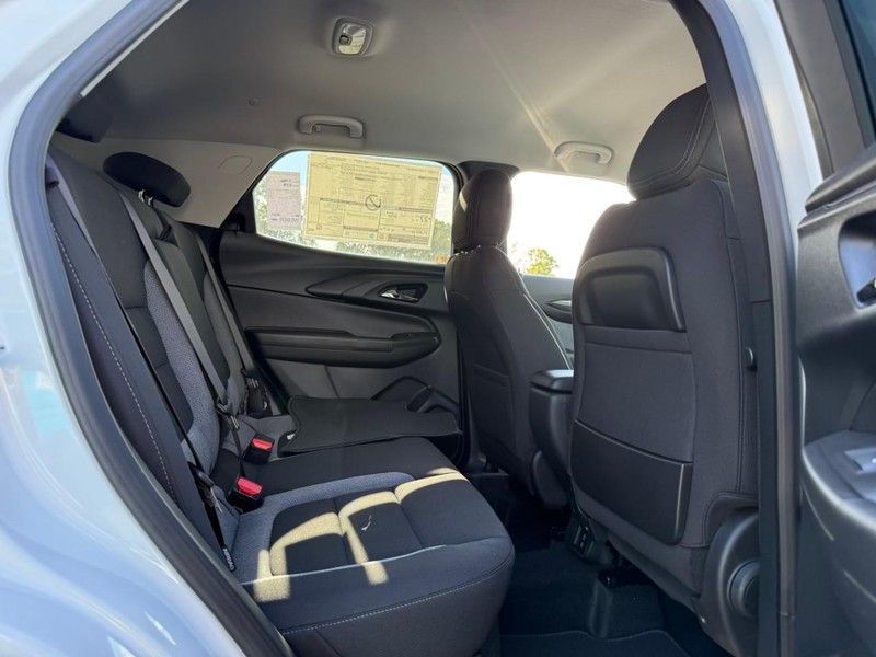 Chevrolet TrailBlazer Vehicle Full-screen Gallery Image 6