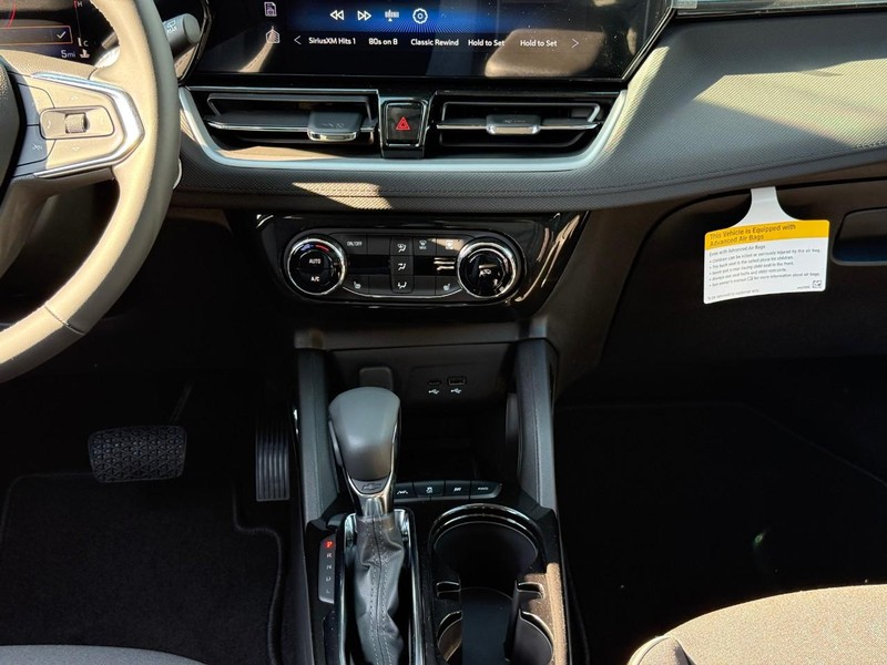 Chevrolet TrailBlazer Vehicle Full-screen Gallery Image 10