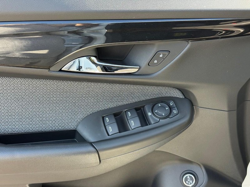 Chevrolet TrailBlazer Vehicle Full-screen Gallery Image 11