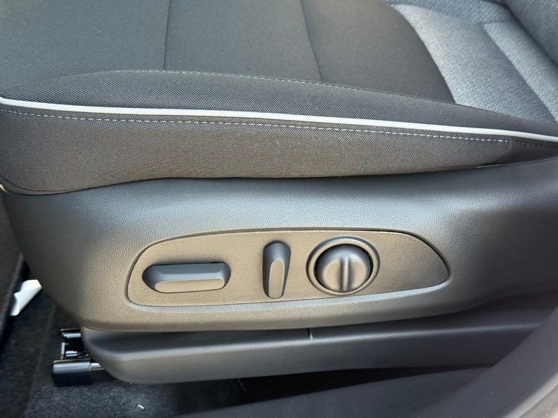 Chevrolet TrailBlazer Vehicle Full-screen Gallery Image 13