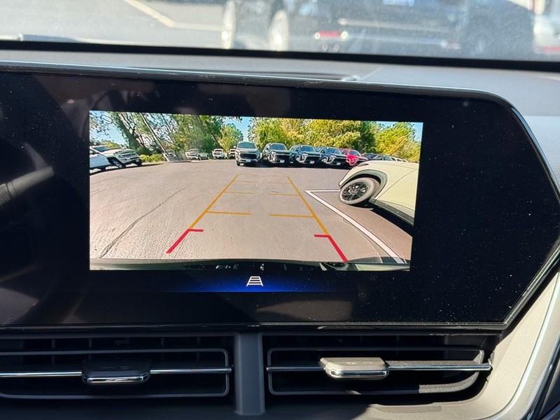 Chevrolet Trax Vehicle Full-screen Gallery Image 18