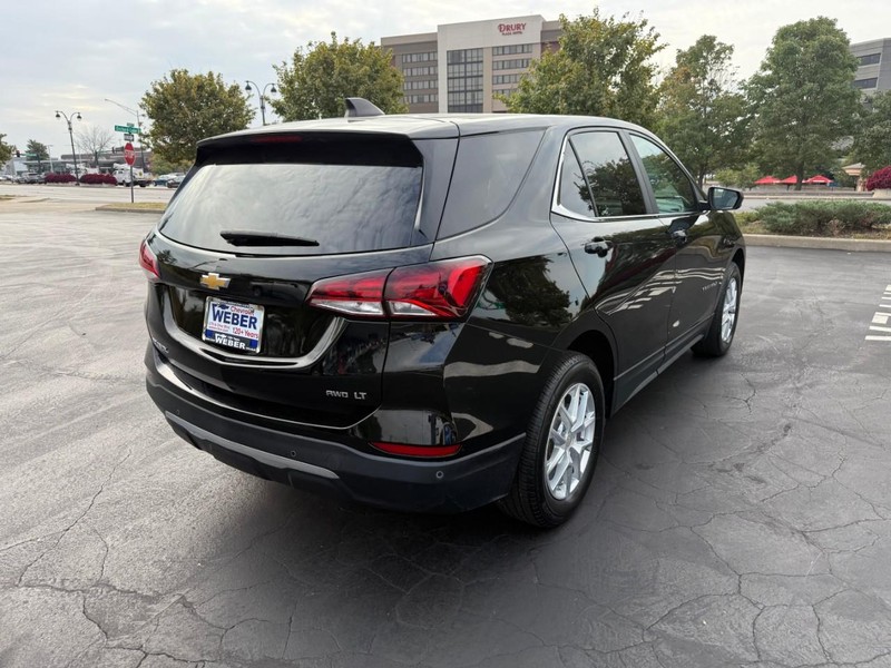 Chevrolet Equinox Vehicle Full-screen Gallery Image 6