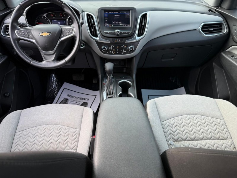 Chevrolet Equinox Vehicle Full-screen Gallery Image 10