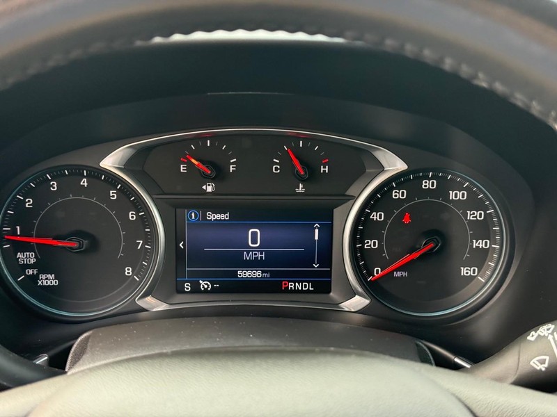 Chevrolet Equinox Vehicle Full-screen Gallery Image 19