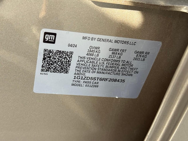 Chevrolet Malibu Vehicle Full-screen Gallery Image 25