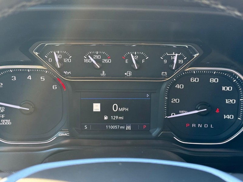 GMC Sierra 1500 Vehicle Full-screen Gallery Image 22