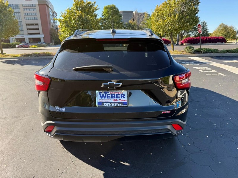 Chevrolet Trax Vehicle Full-screen Gallery Image 7