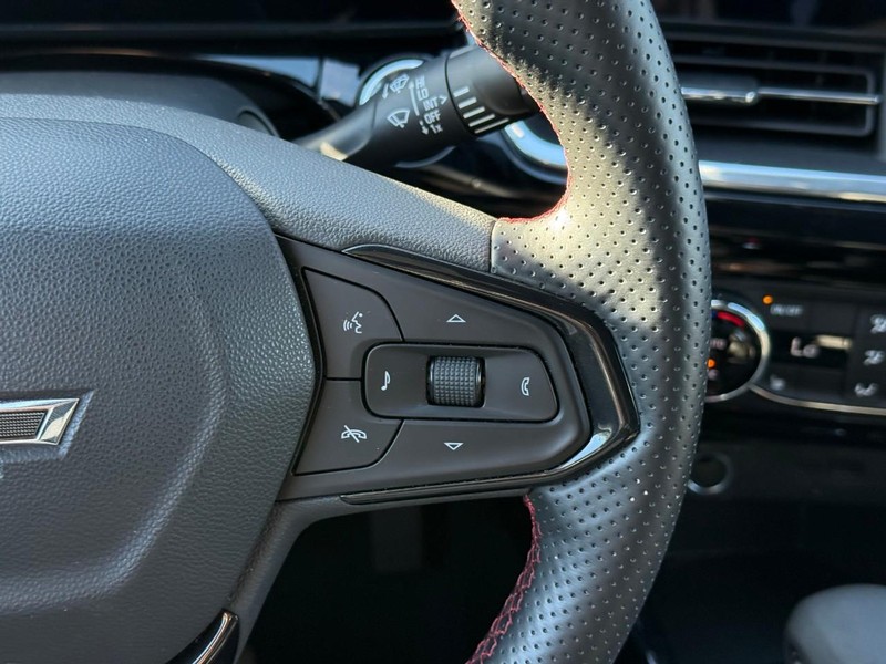 Chevrolet Trax Vehicle Full-screen Gallery Image 20