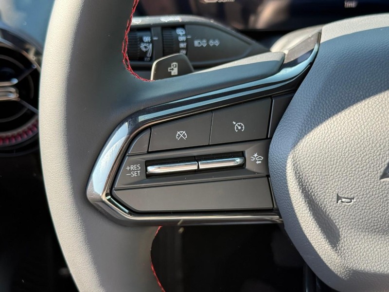 Chevrolet Equinox EV Vehicle Full-screen Gallery Image 13