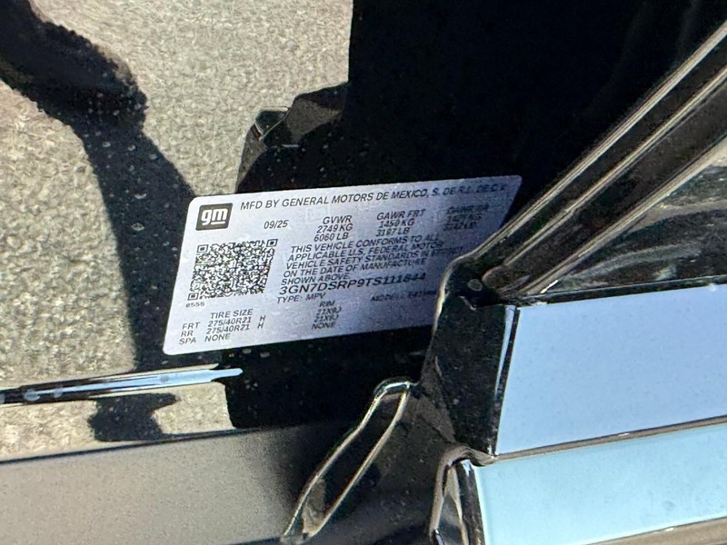 Chevrolet Equinox EV Vehicle Full-screen Gallery Image 17