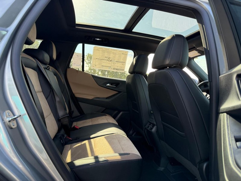 Chevrolet Equinox Vehicle Full-screen Gallery Image 5