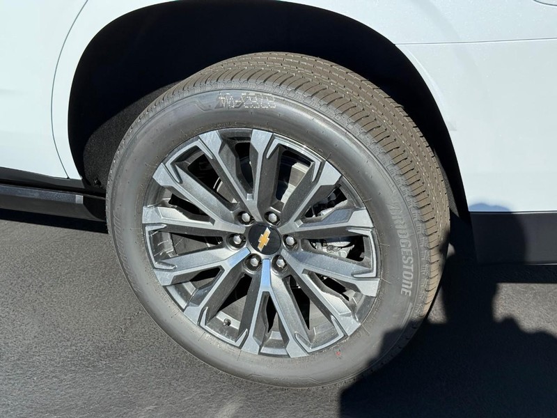 Chevrolet Tahoe Vehicle Full-screen Gallery Image 4